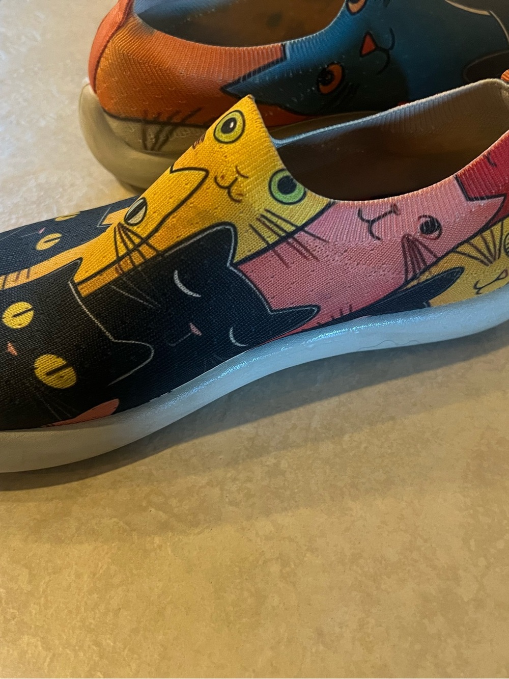Source Unknown Black & Orange Cat Print Slip-On Flats comfortable - Picture 6 of 9